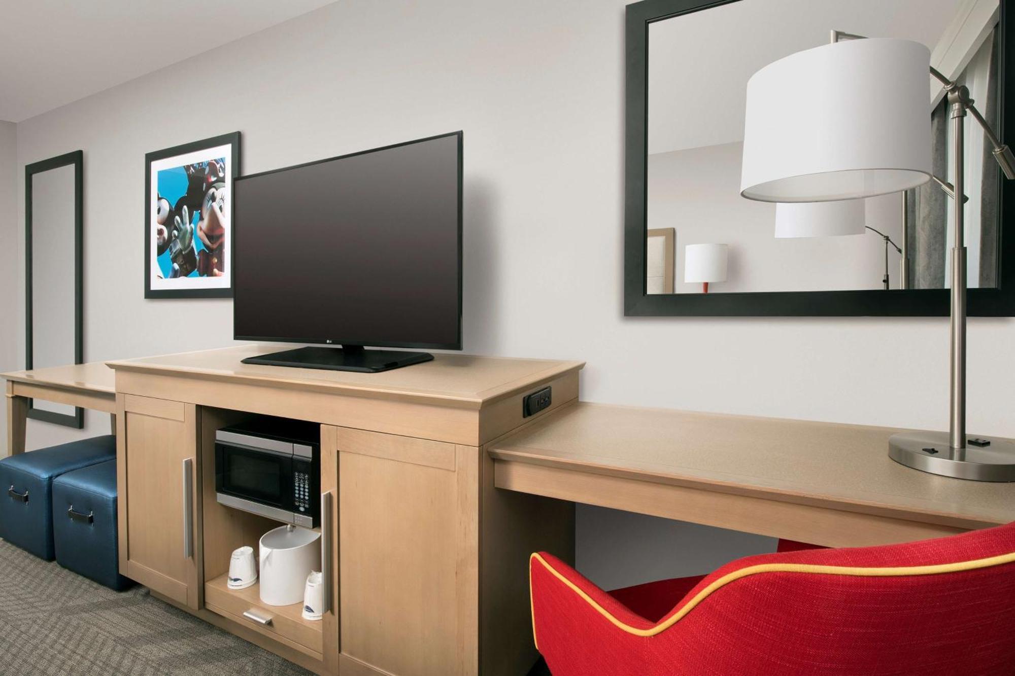 Hampton Inn & Suites Anaheim Гарден Гров Экстерьер фото
